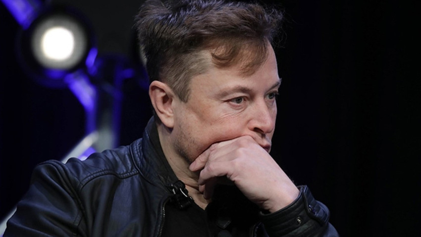 X-ə giriş çökdükdən sonra Elon Musk açıqlama verib.