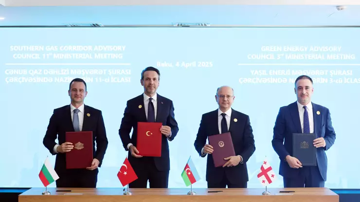 Bakıda tarixi müqavilə!
