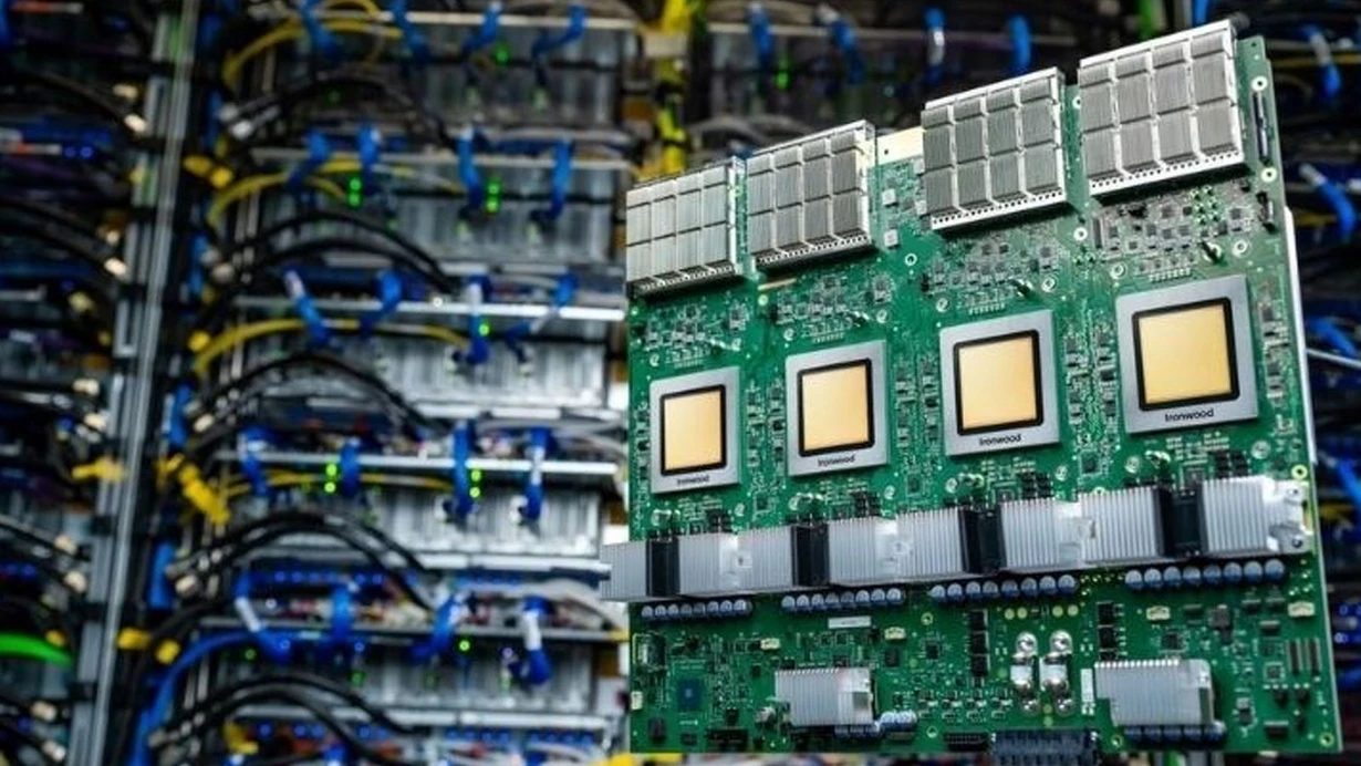 Google özünün ən güclü süni intellekt prosessorunu təqdim edib