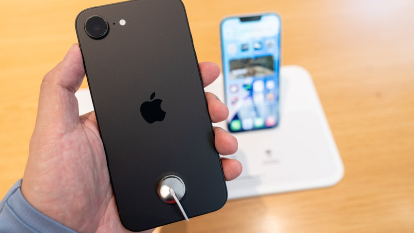 Dünyanın ən çox satılan telefon markalarını təqdim edirik.