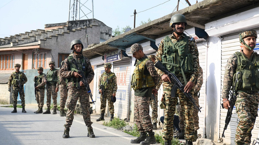 Hindistan və Pakistan hərbi rəsmiləri atəşkəs rejimini qorumağa razılaşıblar